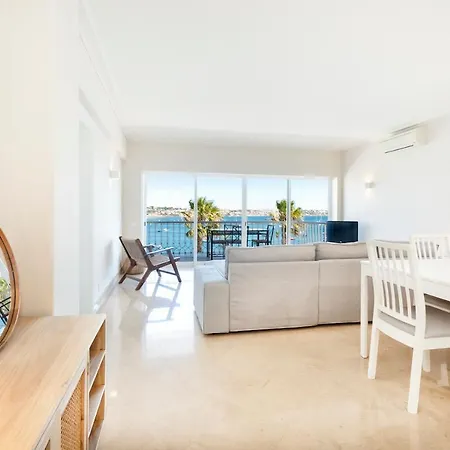 Bay Terrace Iv *